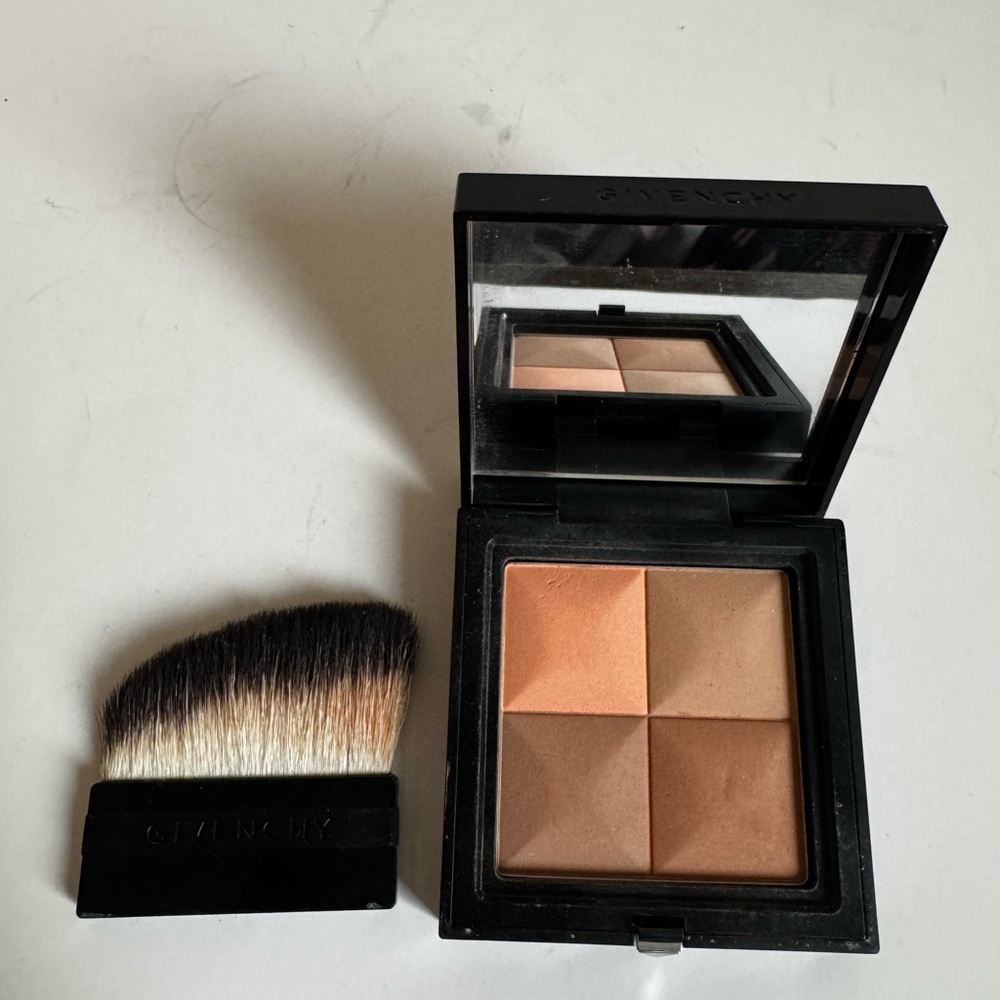 Givenchy Prisme Visage Silky Face Powder Quartet